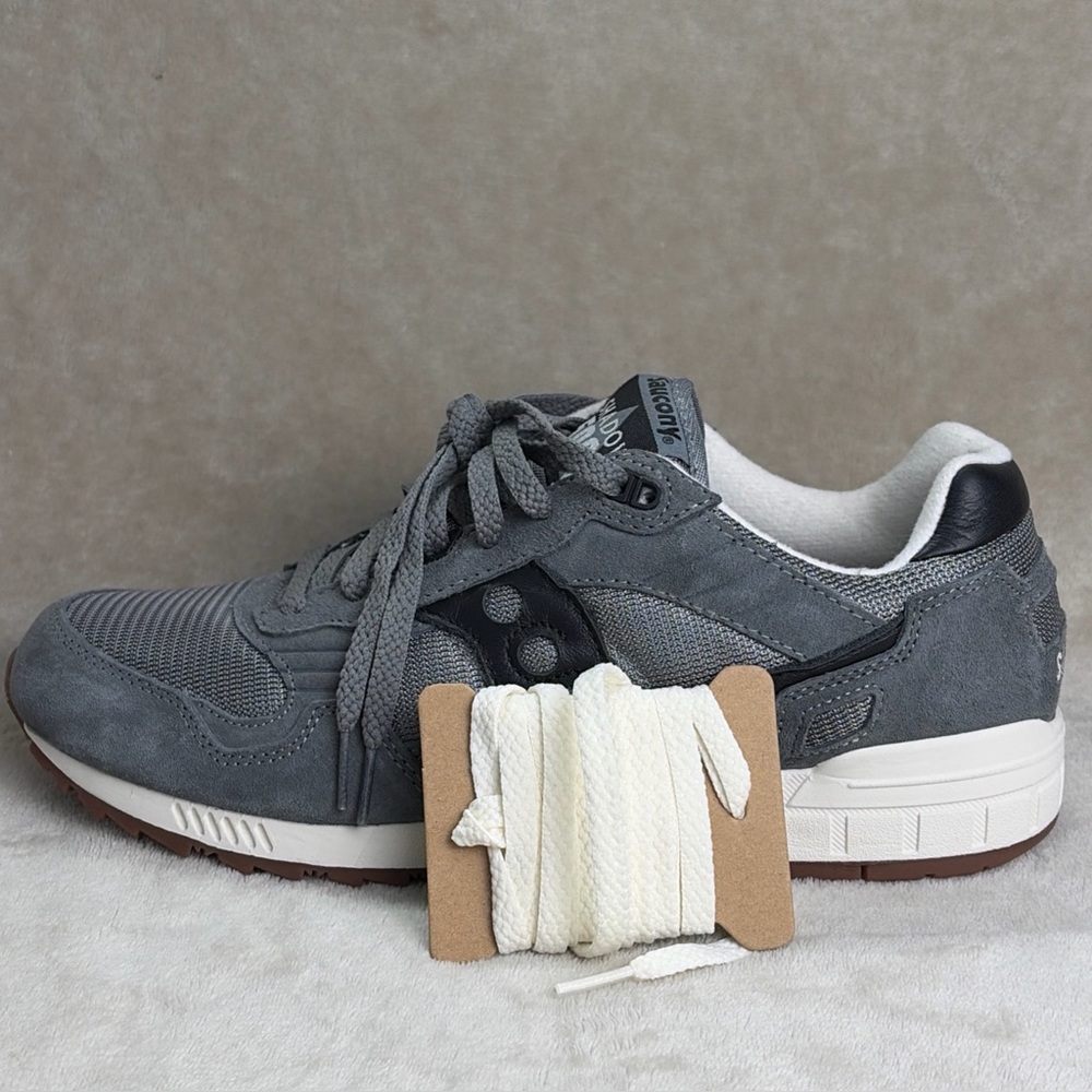 Saucony Shadow 5000 Gray Black Size 10.5 Sneakers S70665-71 Retro-Style Walking